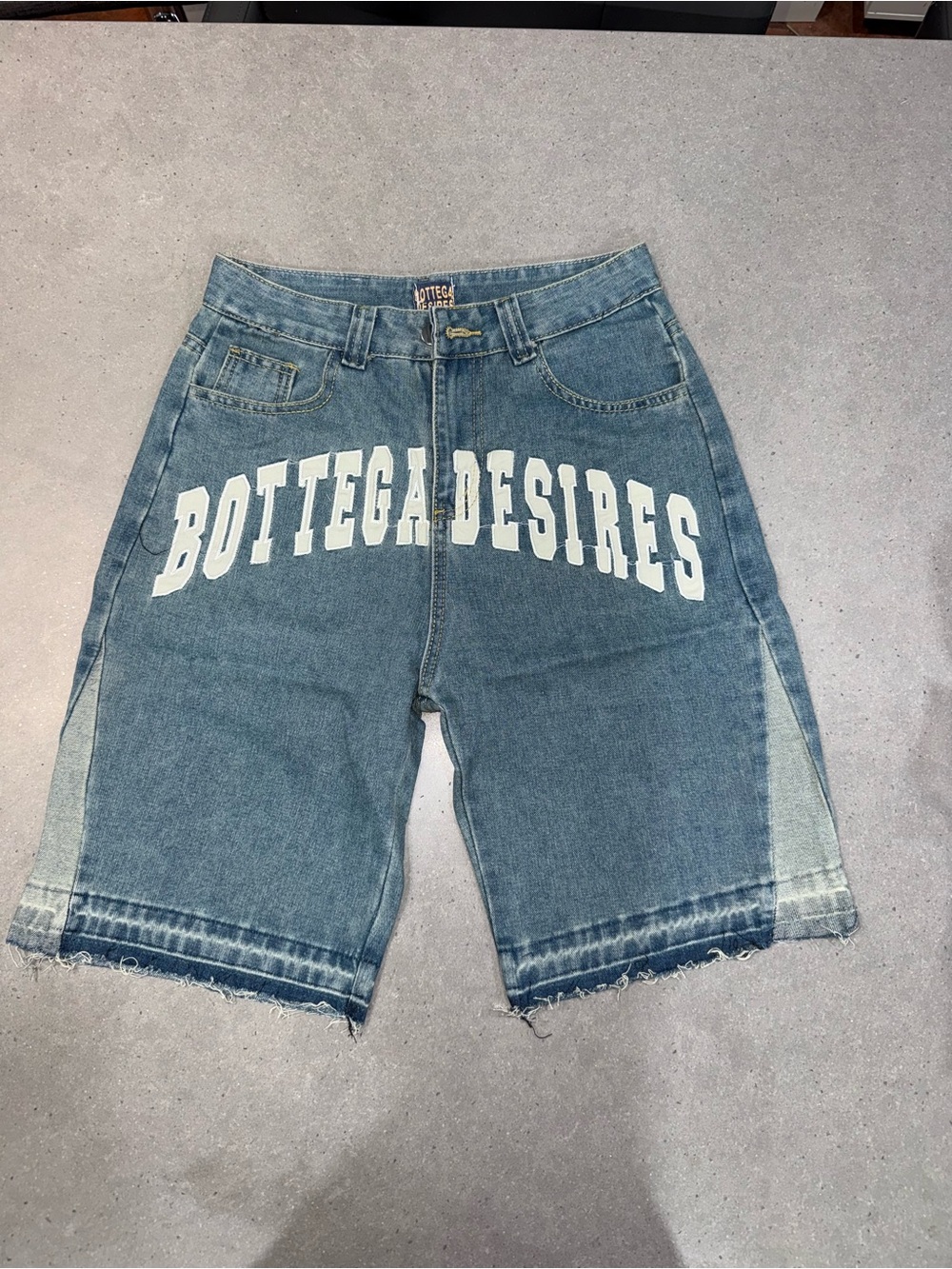 BOTTEGA DESIRES MENS JORTS SIZE M